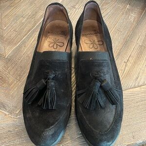 Wondersfly Suede platform loafer size 39 (8.5)
